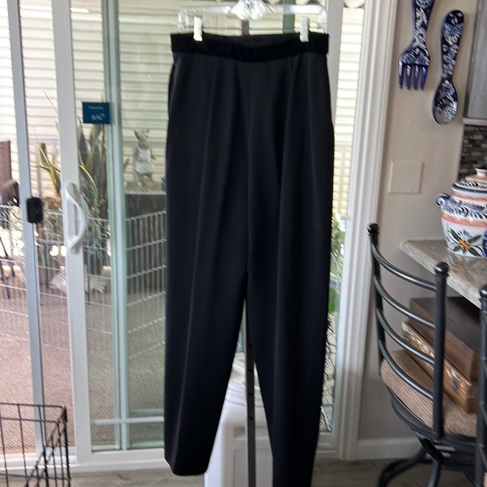 Escada black dress pants size 40